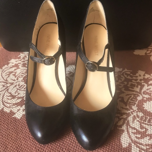 Nine West Heels - Picture 4 of 12